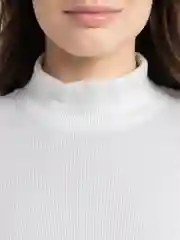 Белый водолазка женская