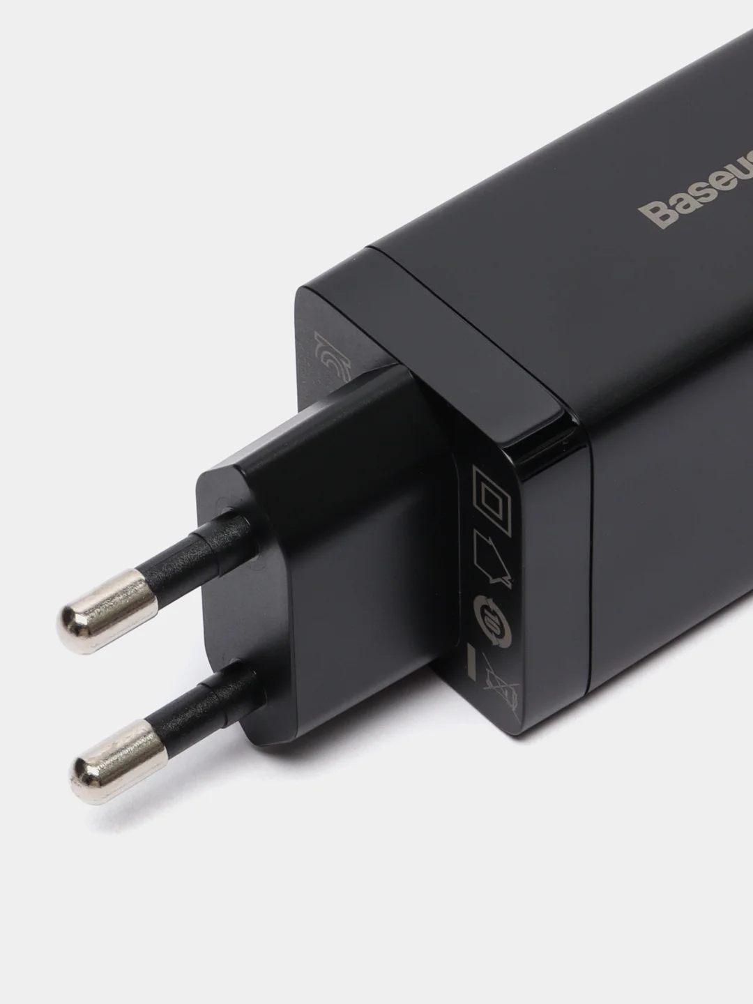 Белый зарядное устройство Baseus GaN3 Pro Fast Charger 2C, U 65W EU, кабель 100W, CCGP050102