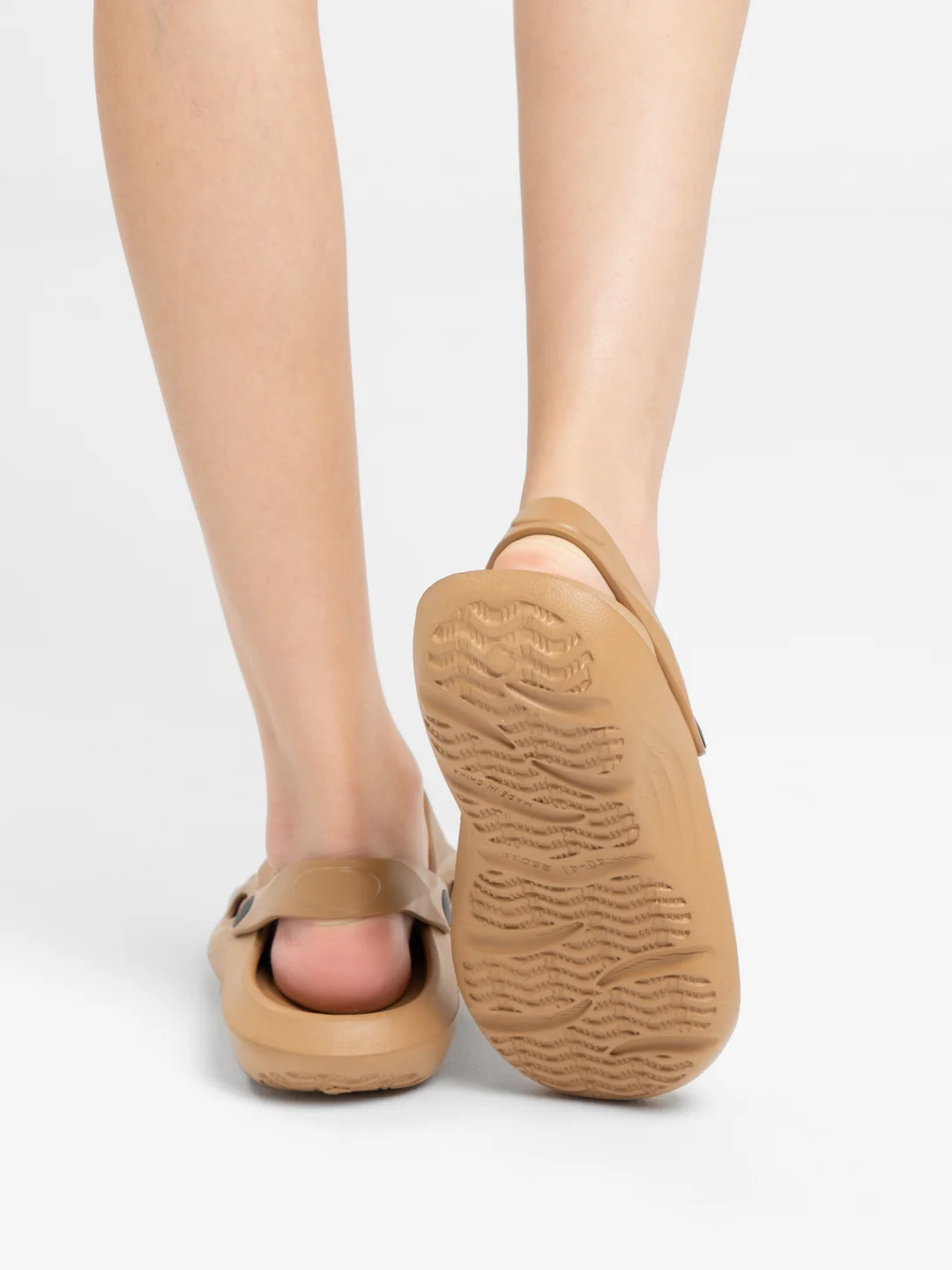 Карамельный сабо женские, сандалии  IZI, размеры 36-41