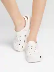 Сабо женские IZI, размеры 36-40