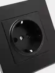 Черный розетка одноместная