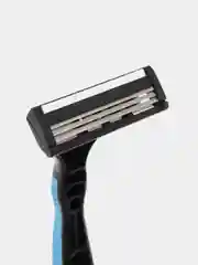 Станок одноразовый Laser Sport 3, три лезвия, разное количество