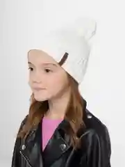 Белый шапка однотонная