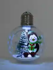 Белый елочная игрушка