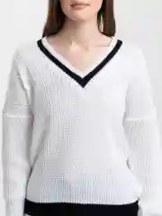 Белый джемпер женский