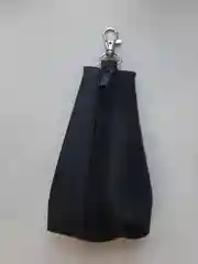 Коричневый ключница кожаная