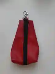 Коричневый ключница кожаная