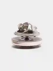 Серый брошь