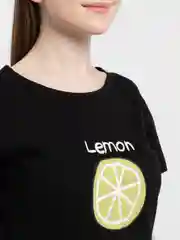 Черный женский костюм: футболка с принтом "Lemon" и шорты с лампасами