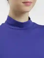 Фиолетовый водолазка
