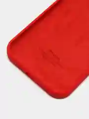 Алый чехол Silicone Case для iPhone 13 с закрытым низом