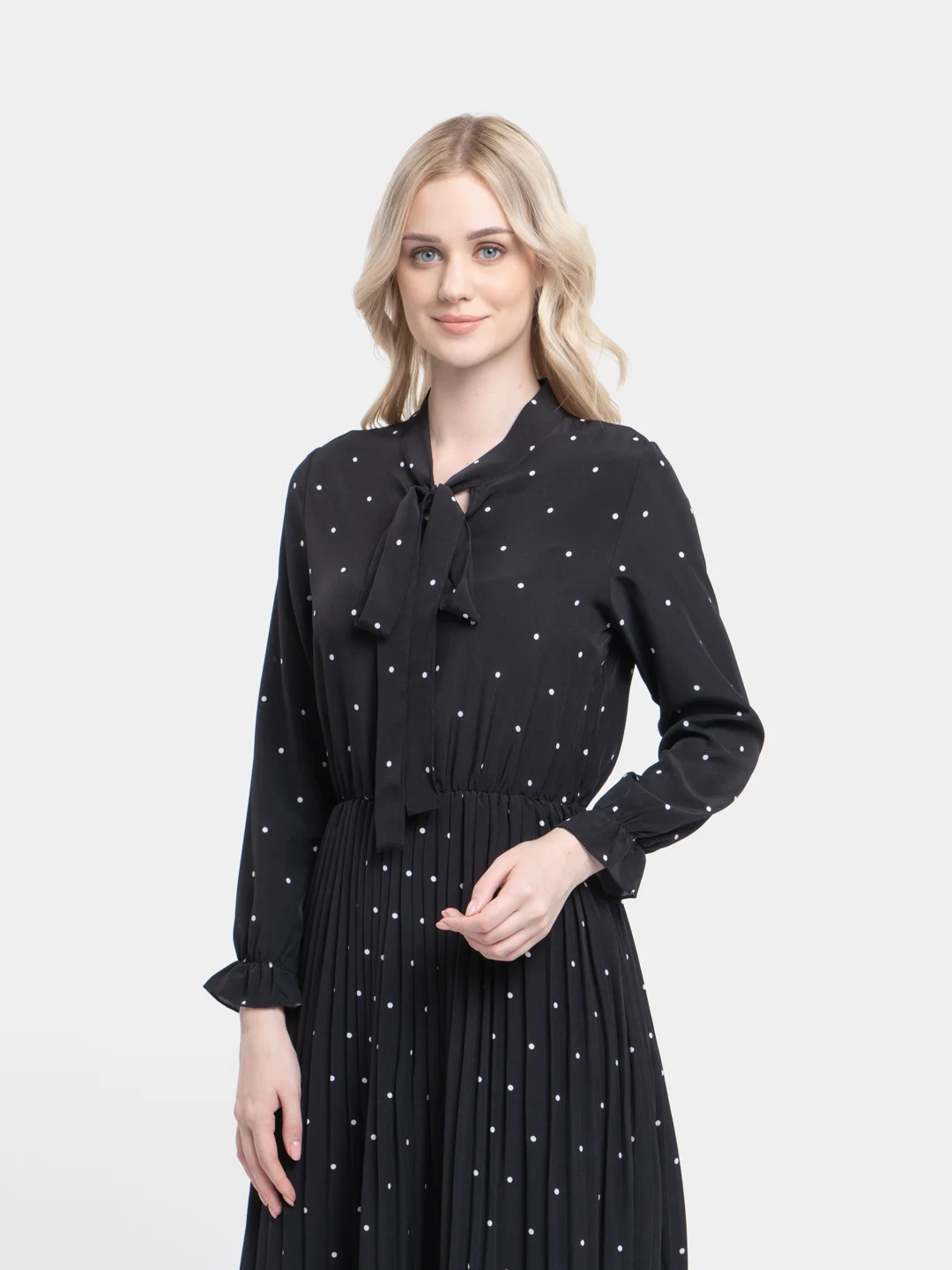 Женское платье в горох LaFemme