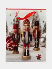Новогодний подарочный пакет