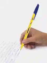 Синяя шариковая ручка