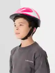 Розовый детский спортивный шлем
