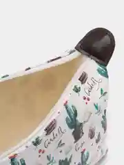 Белый косметичка на молнии