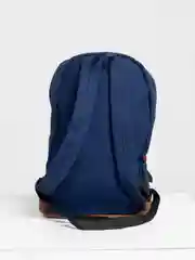 Алый рюкзак