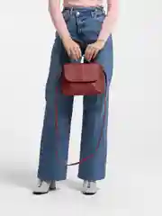 Вишнёвый сумка на клапане
