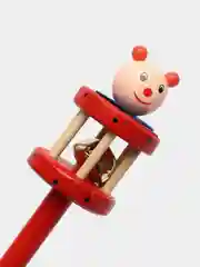 Красный погремушка деревянная