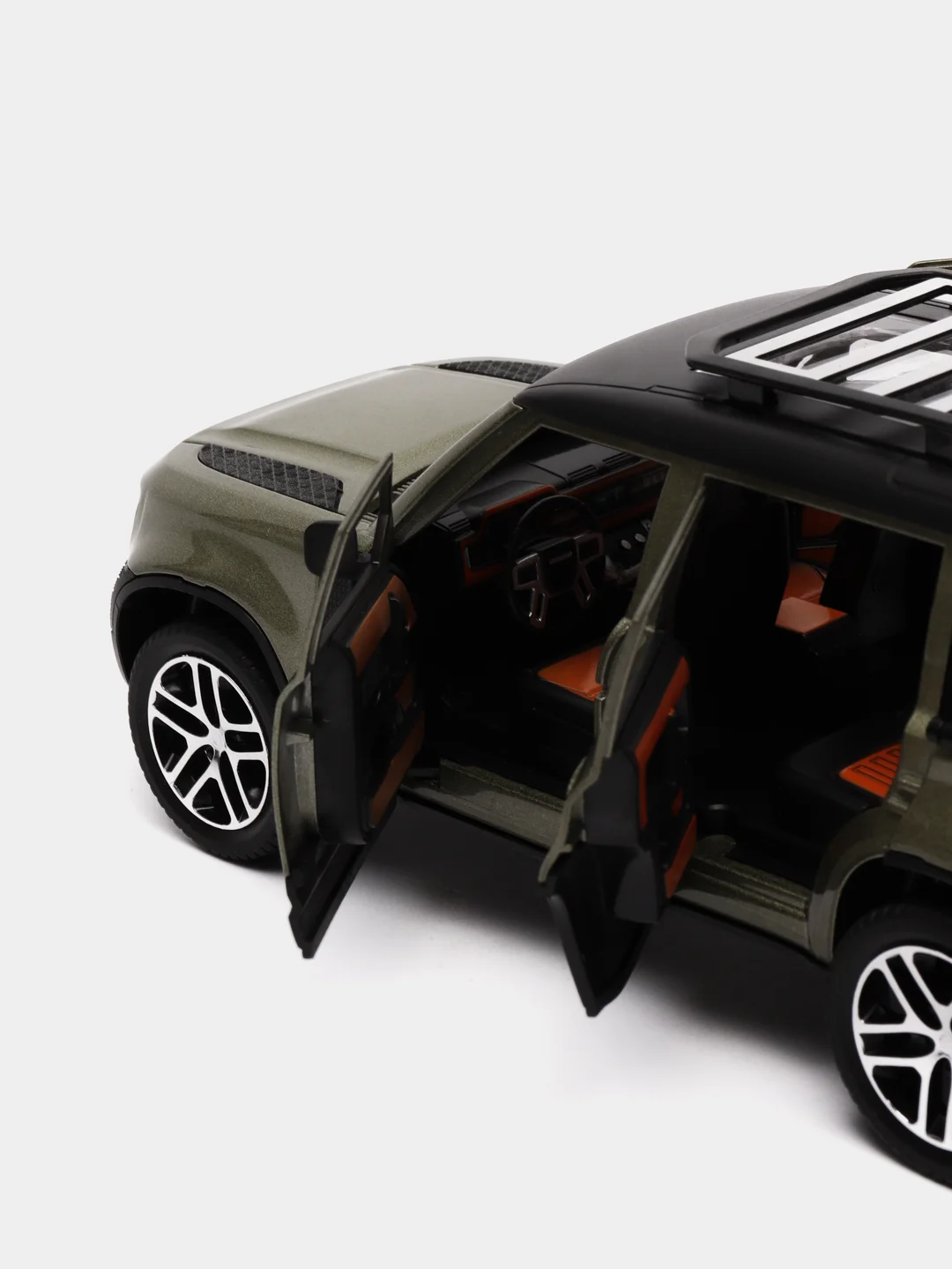Зелёный хаки машина большая свет звук металлическая Land Rover Defender, инерционная с озвучкой, 20 см