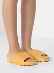 Желтый сланцы женские IZI, размеры 36-41