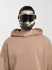 Багровый маска спортивная