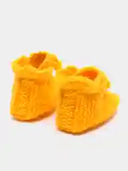 Желтый пинетки вязанные