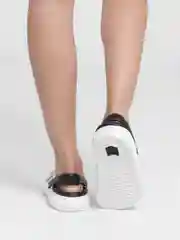 Красный сабо детские, подростковые IZI, размеры 30-35