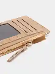 Бежевый картхолдер