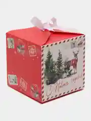 Алый новогодняя коробка квадратная