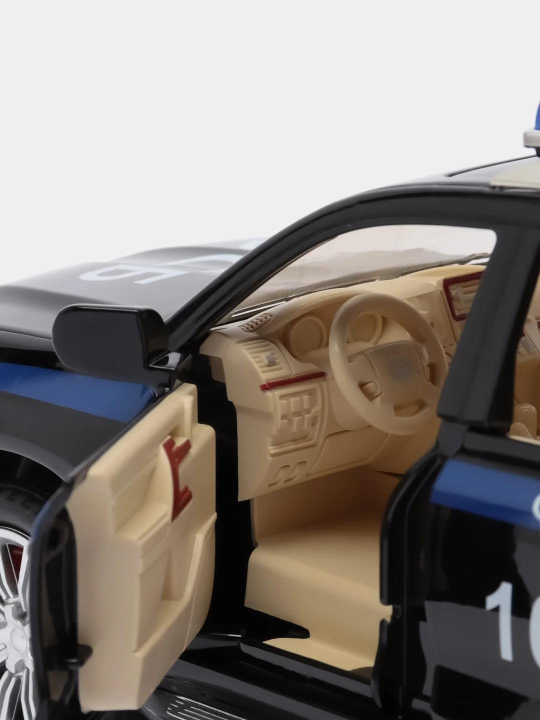Черный машина металлическая Toyota Land Cruiser полиция, инерционная, с озвучкой, 20 см