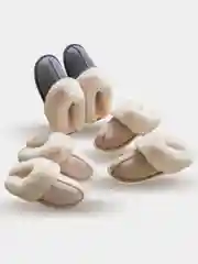 Бежевый теплые домашние меховые тапочки