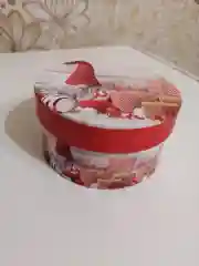 Белый коробка подарочная новогодняя