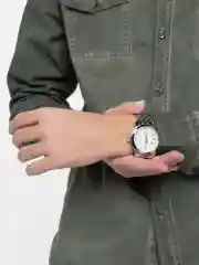 Белый часы механические