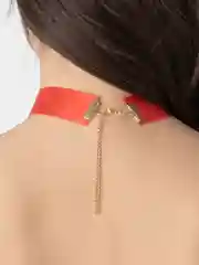 Коралловый чокер широкий