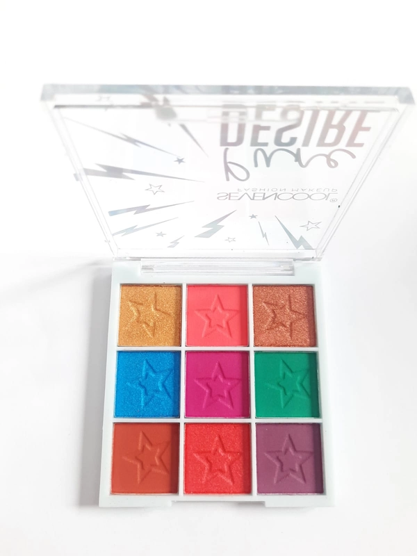 Палеткой теней для век "9 colors