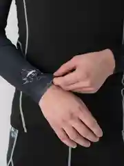 Черный спортивный мужской костюм: рашгард и тайтсы 2 в 1