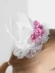 Белый корона-заколка на голову