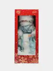 Снегурочка "В голубой шубке с бусинками", двигается, 17 х 40 см