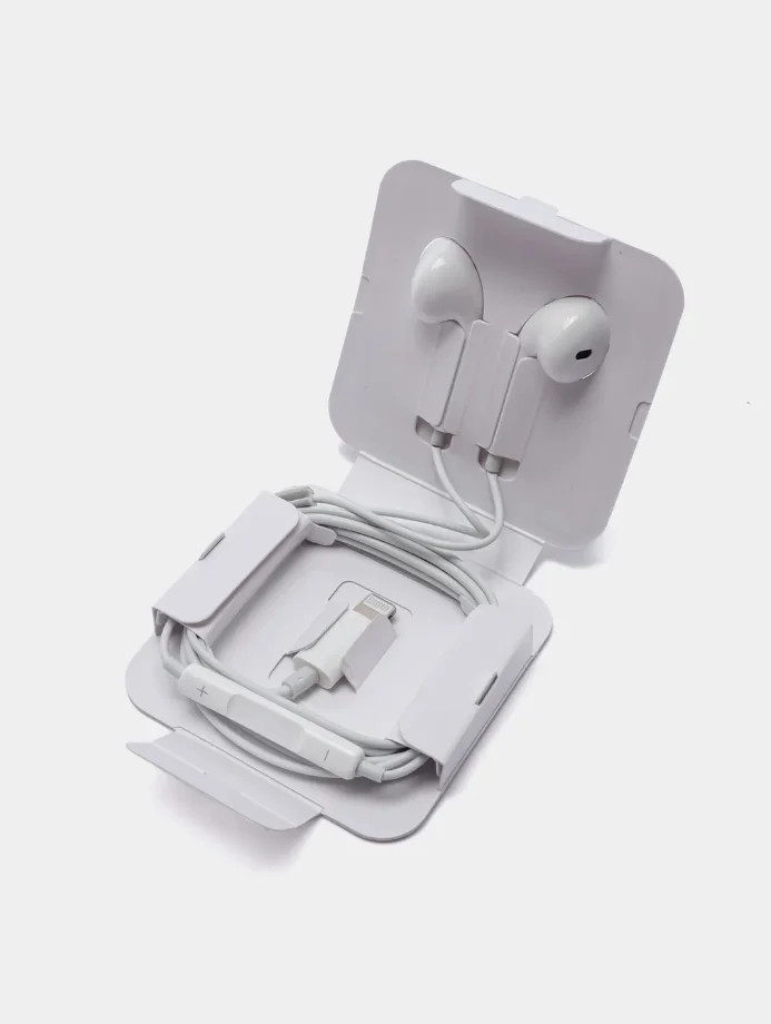Белый наушники проводные Lightning для iPhone 7-14 с микрофоном ( Без Bluetooth)