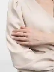 Розовый кольцо обручальное со стразами