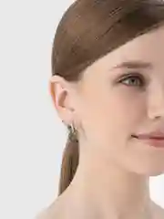 Зеленый серьги с цирконом
