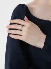 Серебряный кольцо с камнями "Дикая лоза", открытое, серия "Корейская бижутерия"