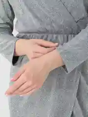Серый платье женское, вечернее, с люрексом