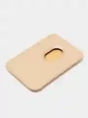 Бежевый картхолдер MagSafe для iPhone