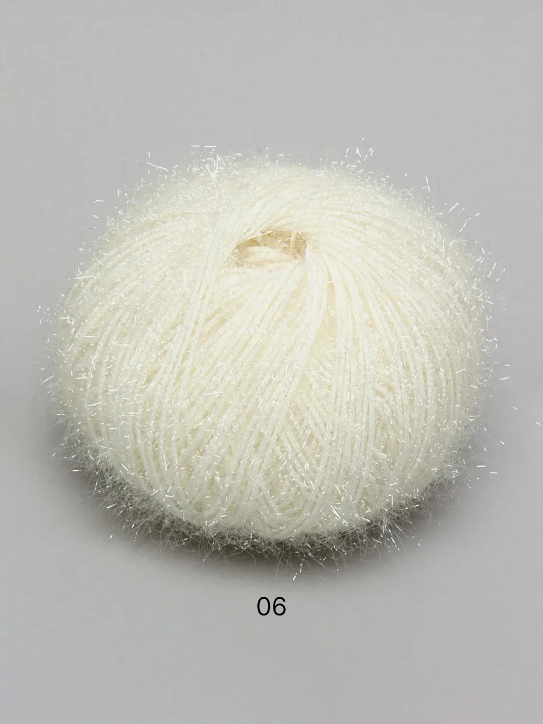 Молочный пряжа YarnArt "Christmas", Полиамид, 50 г, 142 м
