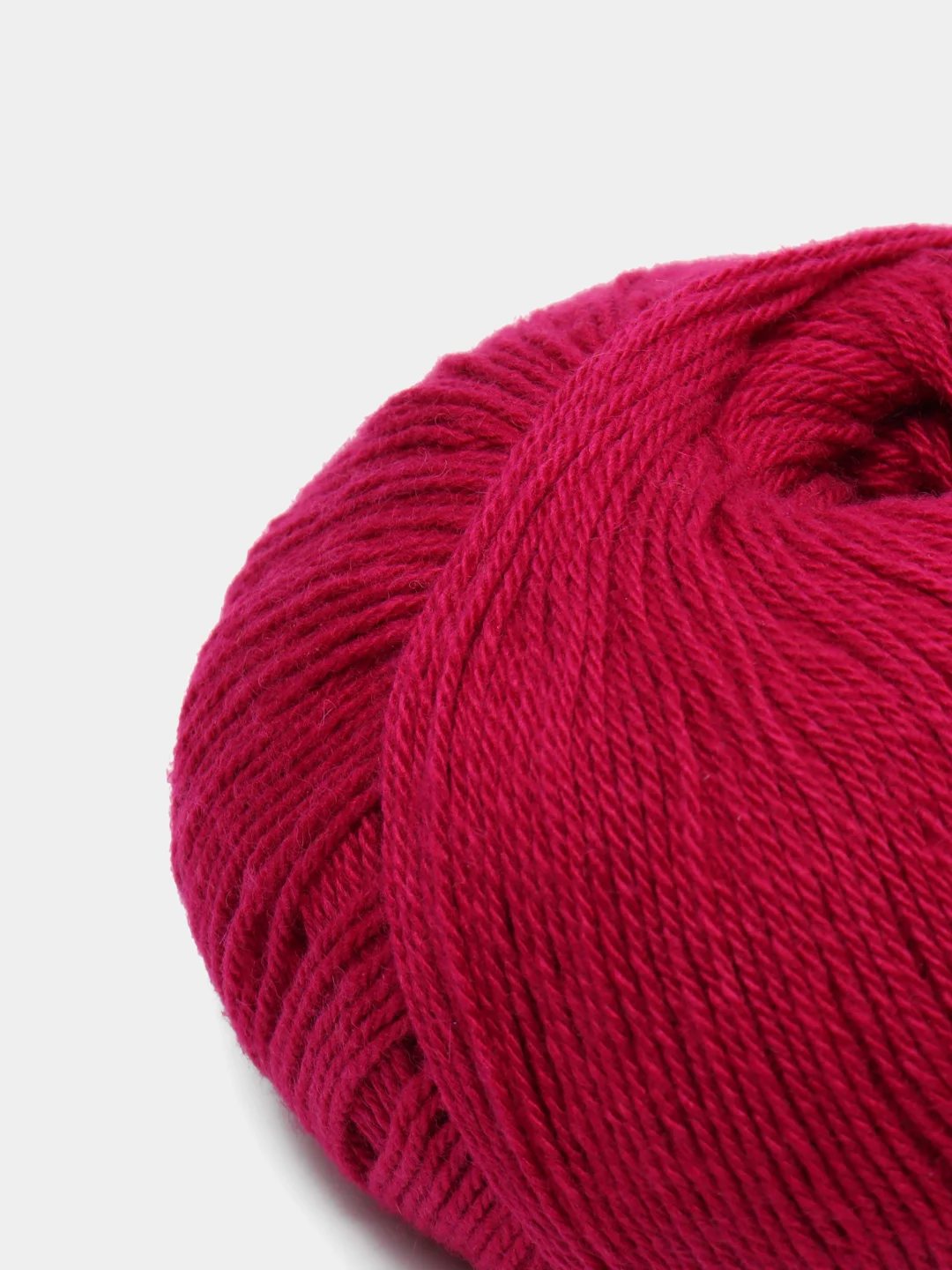 Тёмно-розовый пряжа Cashmere Yarn, 50 г/ 200 м, 60% меринос, 20% вискоза, 15% ПА, 5% кашемир