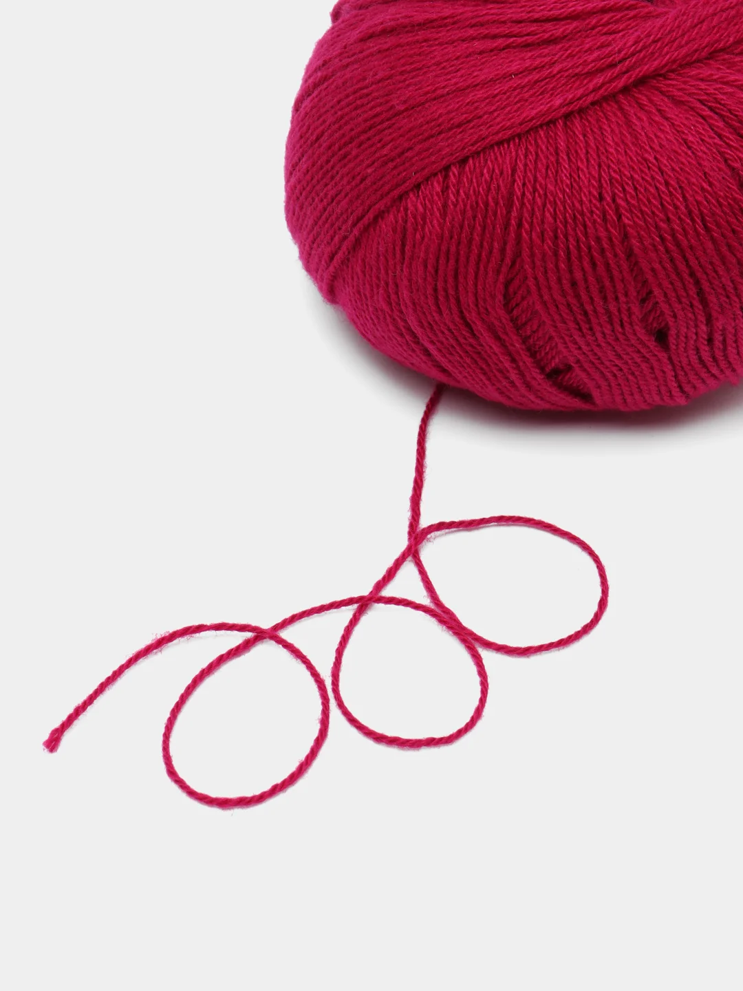 Тёмно-розовый пряжа Cashmere Yarn, 50 г/ 200 м, 60% меринос, 20% вискоза, 15% ПА, 5% кашемир