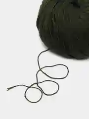 Лесной зеленый пряжа Cashmere Yarn, 50 г/ 200 м, 60% меринос, 20% вискоза, 15% ПА, 5% кашемир