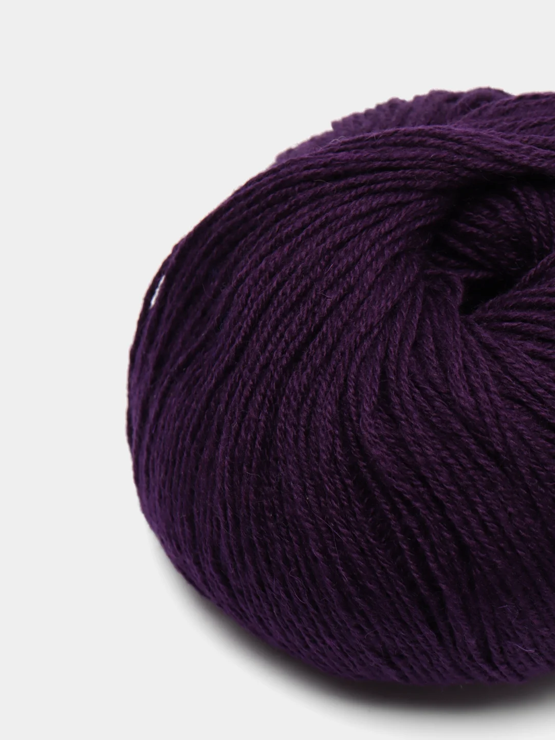 Пурпурный пряжа Cashmere Yarn, 50 г/ 200 м, 60% меринос, 20% вискоза, 15% ПА, 5% кашемир